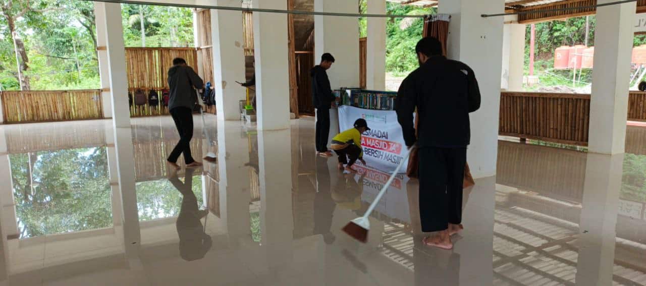 Pesmadai Makassar Mabit di Pesantren Hidayatullah Gowa